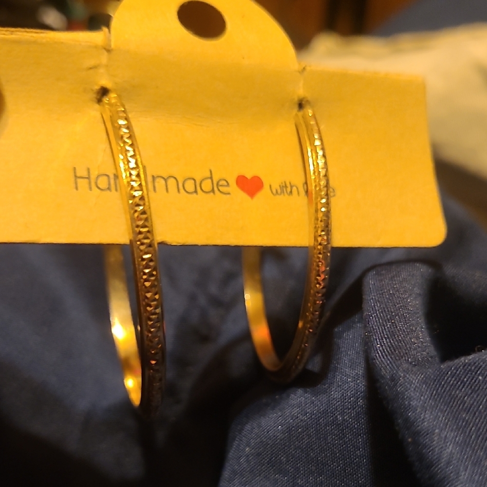 Elegant Gold-Tone Hoop Earrings